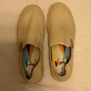 EUC Olukai shoe